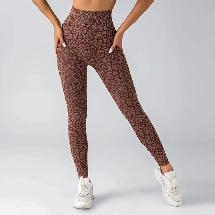 Women's Seamless Leopard Print Yoga Pants with Hip Lifting and High Waist Fitness Pants with High Elasticity