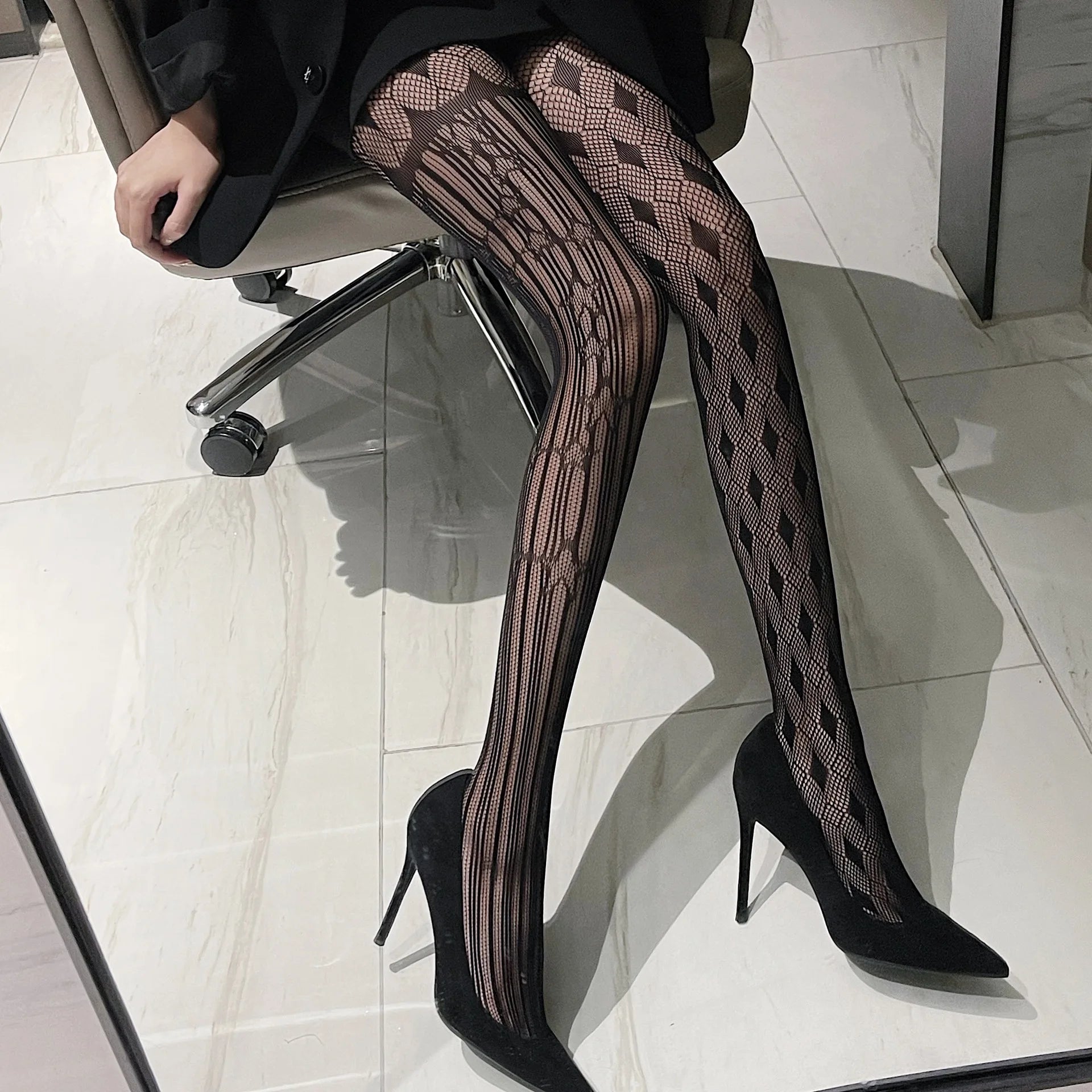 Gothic Fishnet Stockings Lolita Mesh Tights for Women Netting Stockings Y2k Pantyhose with Flower Pattern Leggings Sexy Lingerie