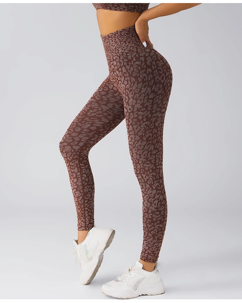 Women's Seamless Leopard Print Yoga Pants with Hip Lifting and High Waist Fitness Pants with High Elasticity